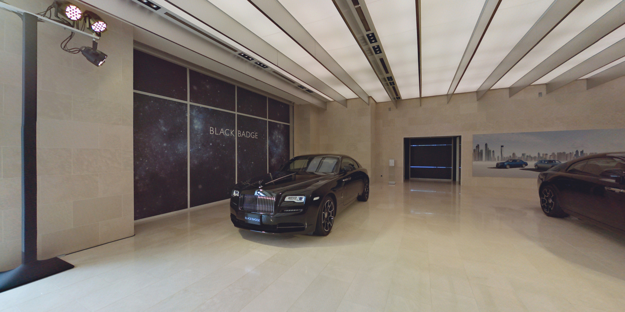與你不同視代 Rolls-Royce Wraith Black Badge綻黑女神
